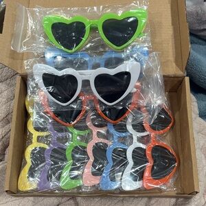 Kids Heart-Shaped Party Sunglasses Set - Multicolor